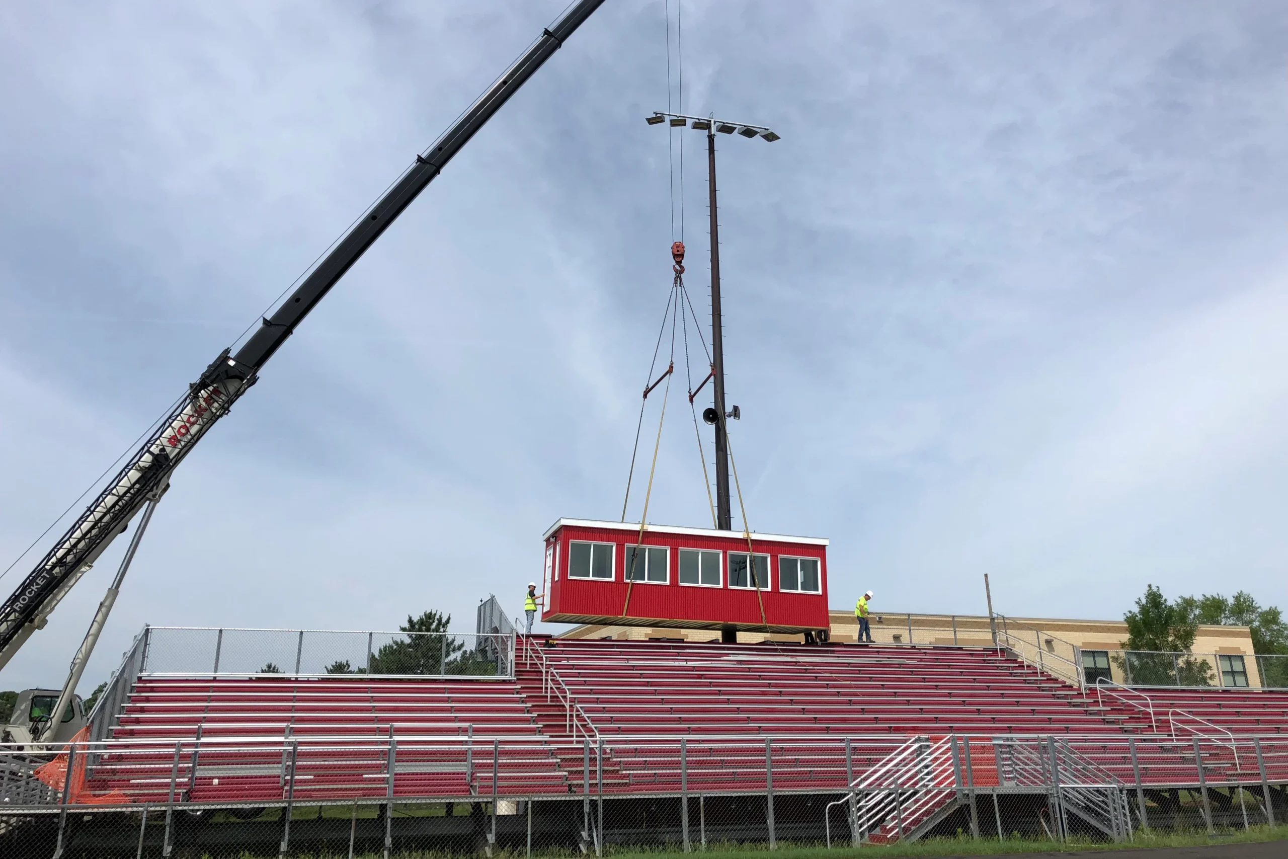 Pressbox Installation